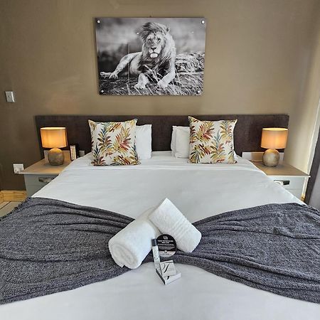Lion Lodge Bloemfontein Extérieur photo