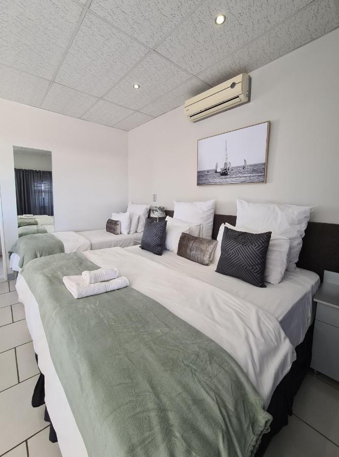 Lion Lodge Bloemfontein Extérieur photo